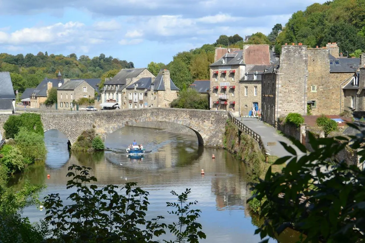 Vue Sur Le Port De Dinan Apartment