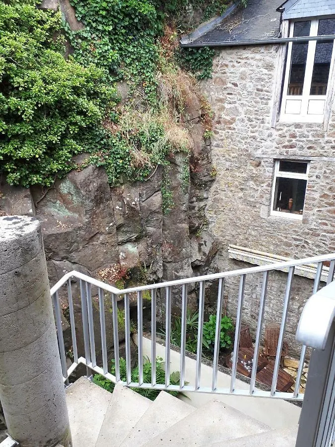 Vue Sur Le Port De Dinan Apartment